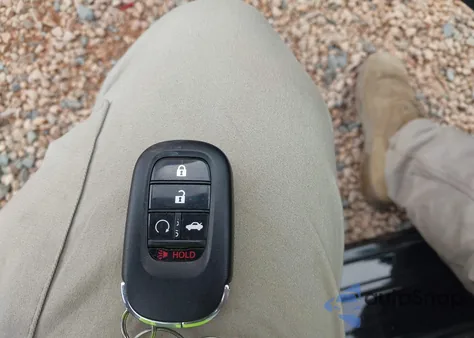 2023 Honda Civic Touring z USA, uszkodzony, nr VIN 2HGFE1F91PH320653